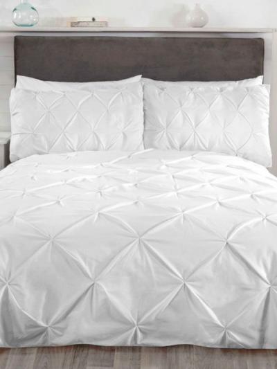A Guide To The Pin-Tuck Bedding Trend
