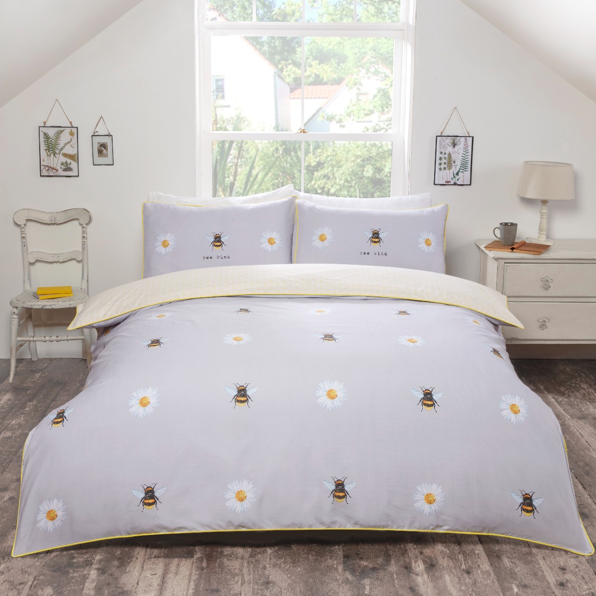 Bee Kind Double Duvet Cover and Pillowcase Set